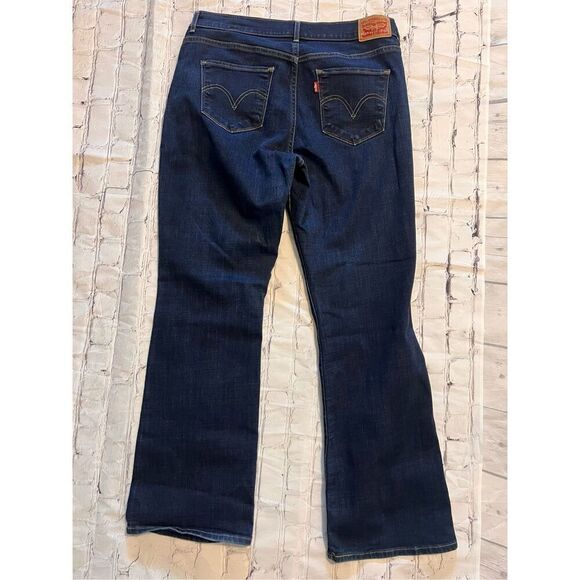 Levi's Women's Size 10 Classic Bootcut Jeans Dark Wash Denim Western Trendy - Picture 9 of 12